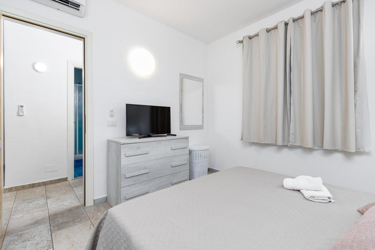 Casa Vacanze Lo Squalo أولبيا المظهر الخارجي الصورة